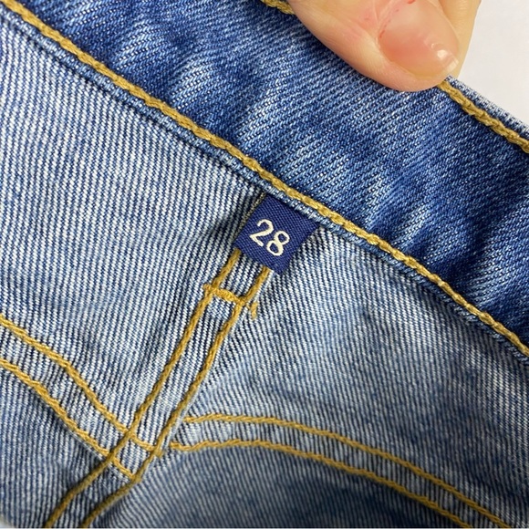 Carmar Button Fly Distressed Jeans Raw Hem Womens Size 28 High Rise Straight - Picture 7 of 9